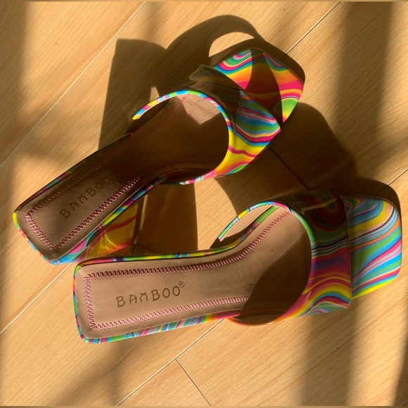 NWOT Bamboo Disco Rainbow Tie Dye Heels - Picture 3 of 4